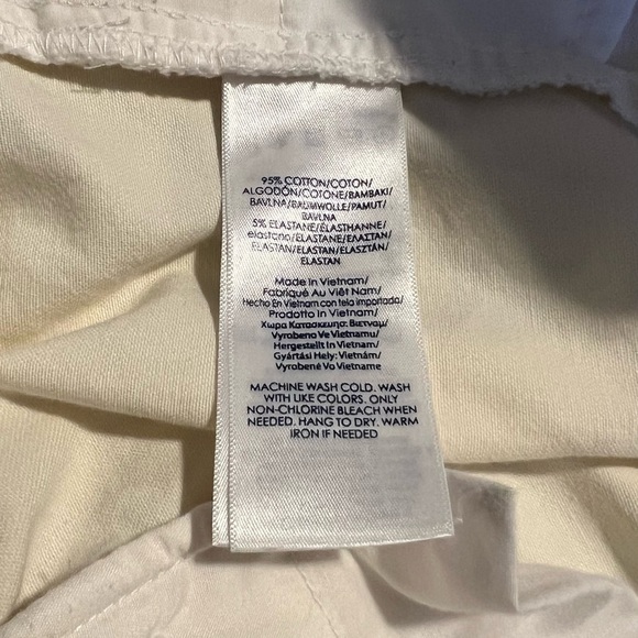 Chaps Women’s Cream Color Capris V13* 42825 - Picture 4 of 4